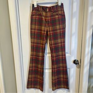 Anthropologie Gray and Pink
Plaid Pants women’s size 4